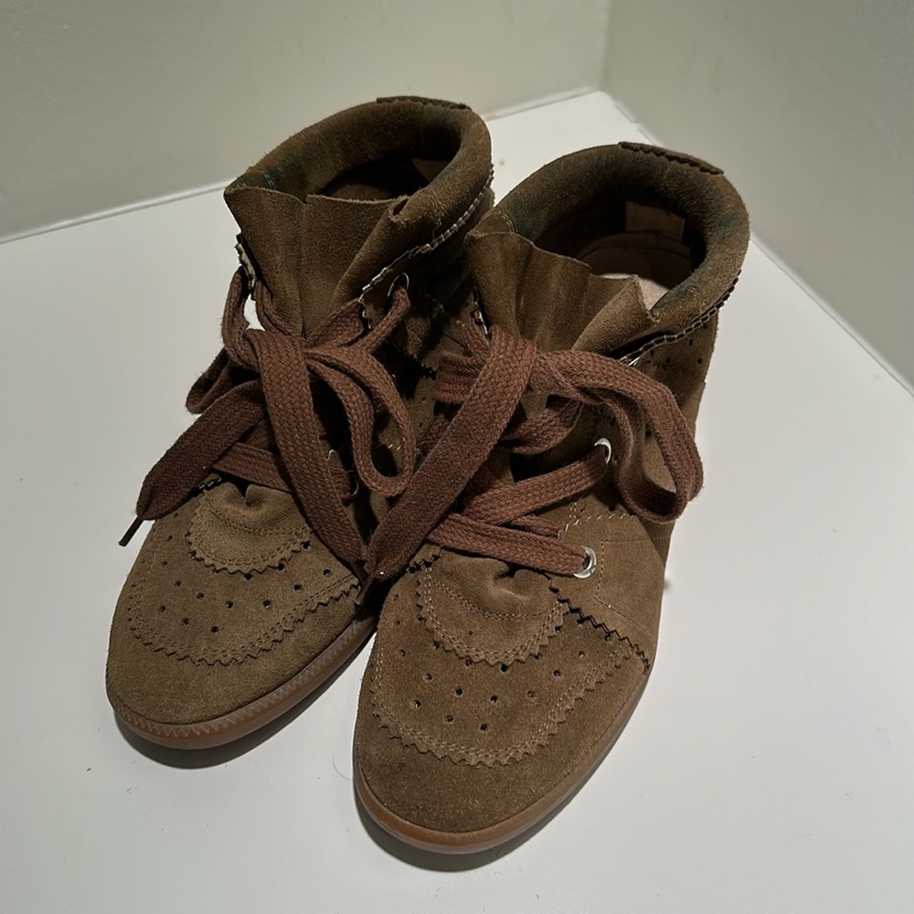 ISABEL MARANT
Bobby suede wedge sneakers